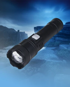 Uzlādējams LED lukturis ar USB kabeli