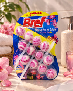 Tualetes bloks Bref Relax Moments, 3x50 g