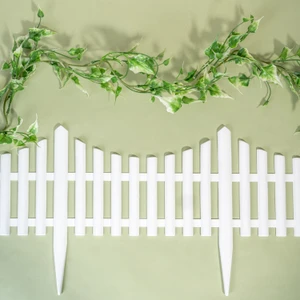 Dekoratīvs dārza nožogojums