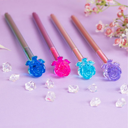 Lodīšu pildspalva Puķe