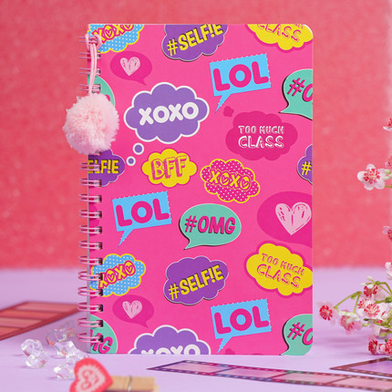 Piezīmju klade ar spirāli, dažādi veidi