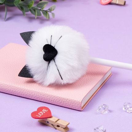 Pūkaina lodīšu pildspalva