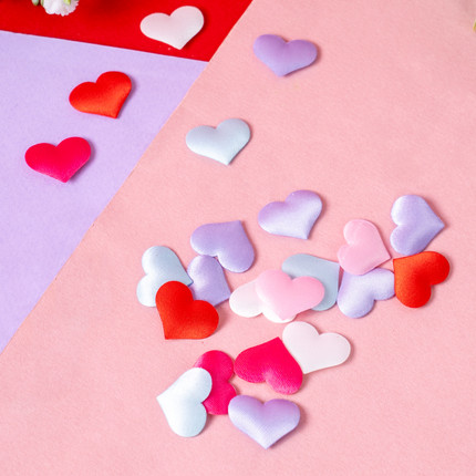 Dekorācija sirsniņas, 100 gab., 2x2 cm