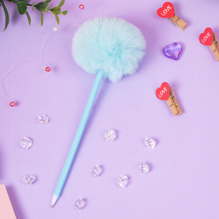 Pūkaina lodīšu pildspalva, melna tinte