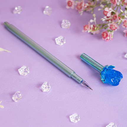 Lodīšu pildspalva Puķe