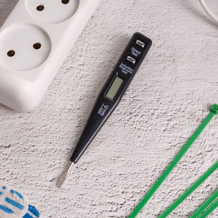 Digitālais elektrības testeris