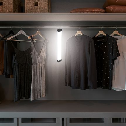 Pārnēsājama lampa ar USB kabeli