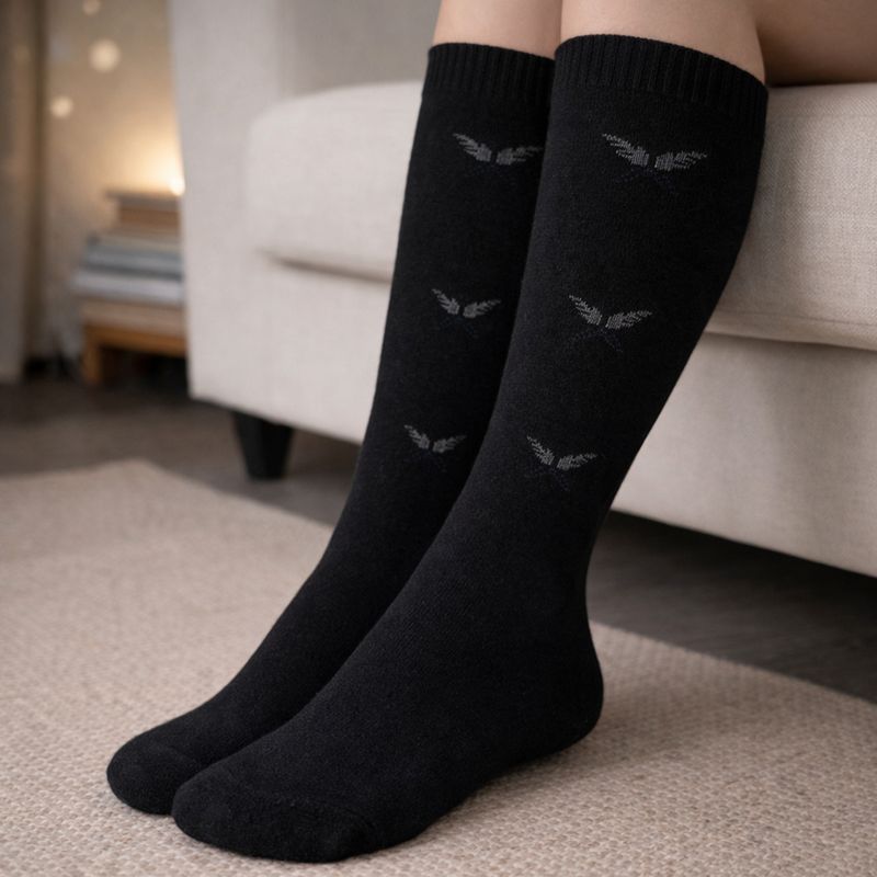 Sieviešu pusgarās zeķes