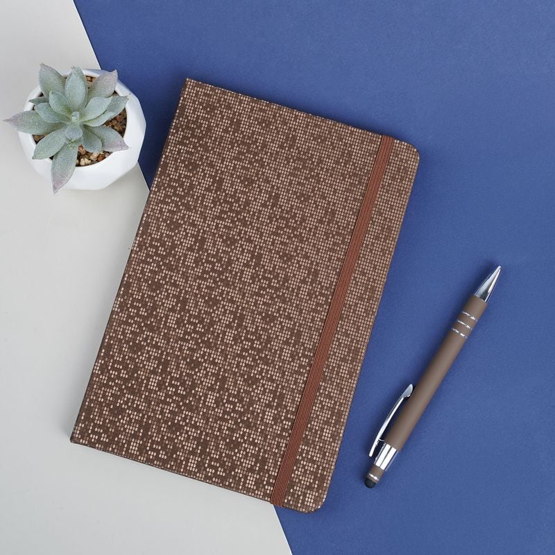 Piezīmju klade ar pildspalvu