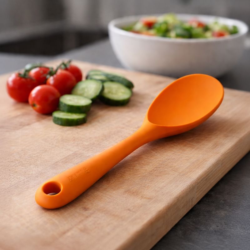 Silikona salātu karote