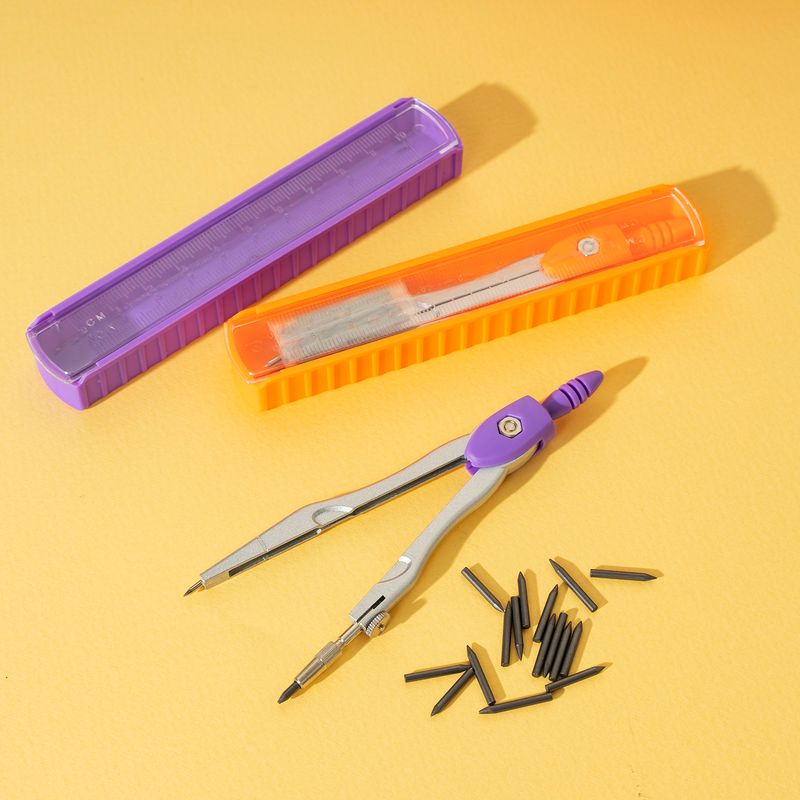 Cirkulis ar maināmiem grafītiem, dažādi veidi