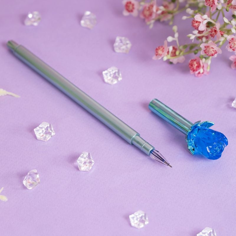 Lodīšu pildspalva Puķe