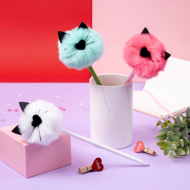 Pūkaina lodīšu pildspalva