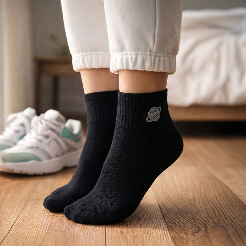 Pusaudžu sporta zeķes, dažādi veidi