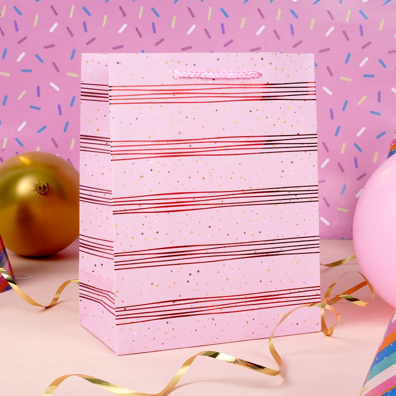 Dāvanu maisiņš, 23x18x10 cm