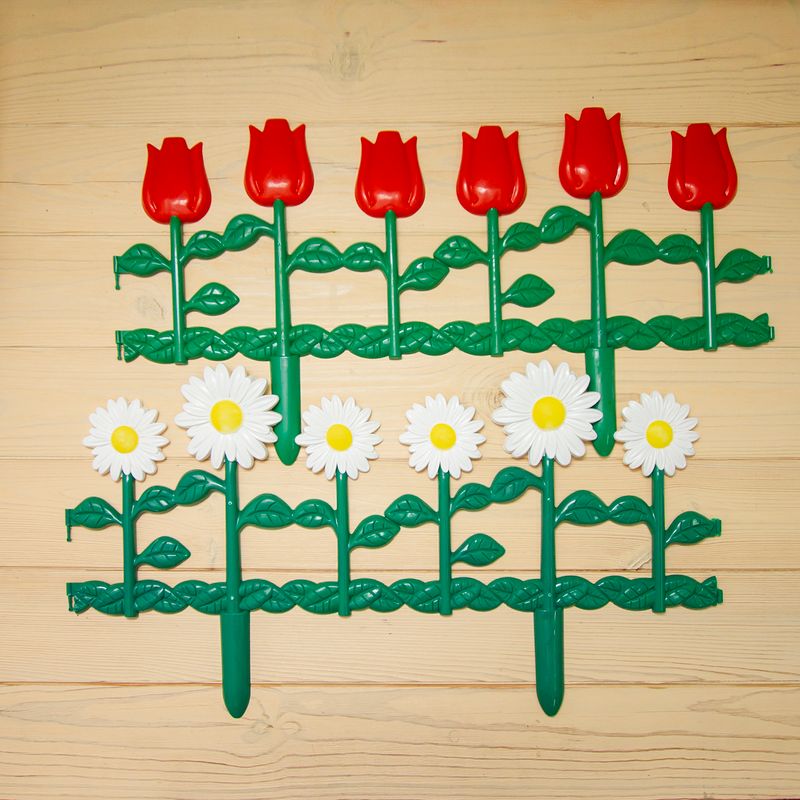 Dekoratīvs dārza žogs Puķes