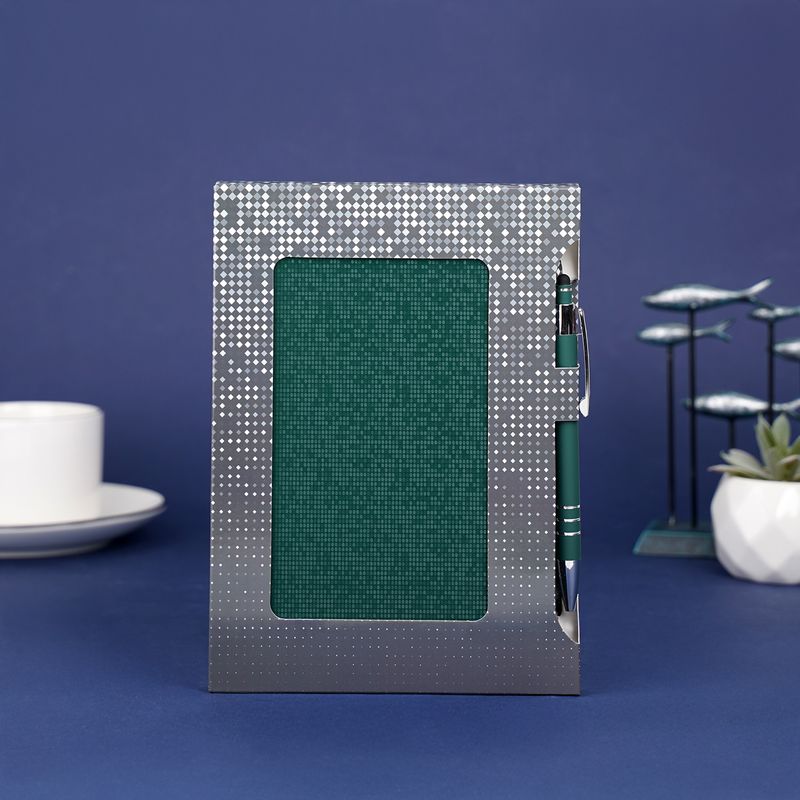 Piezīmju klade ar pildspalvu