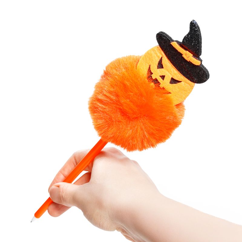 Pildspalva ar mīkstu dekoru