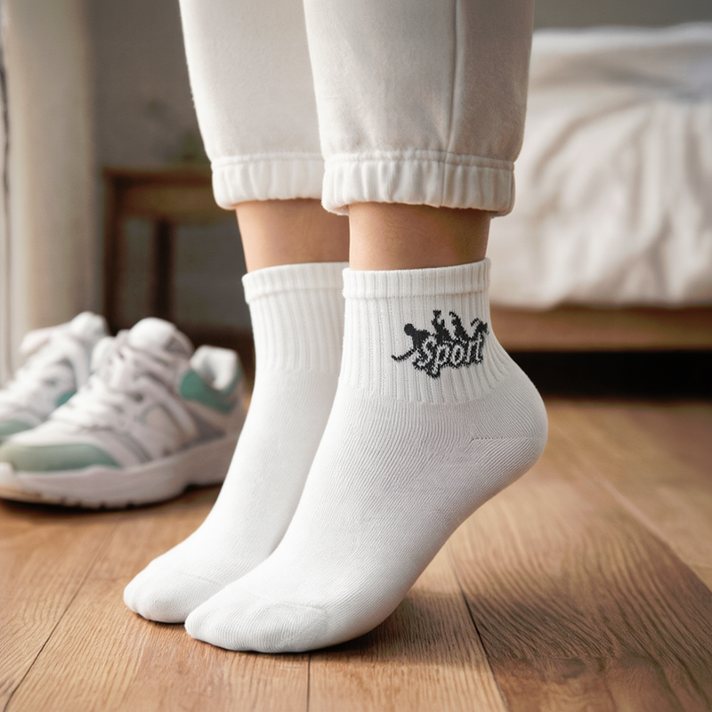 Pusaudžu sporta zeķes, dažādi veidi