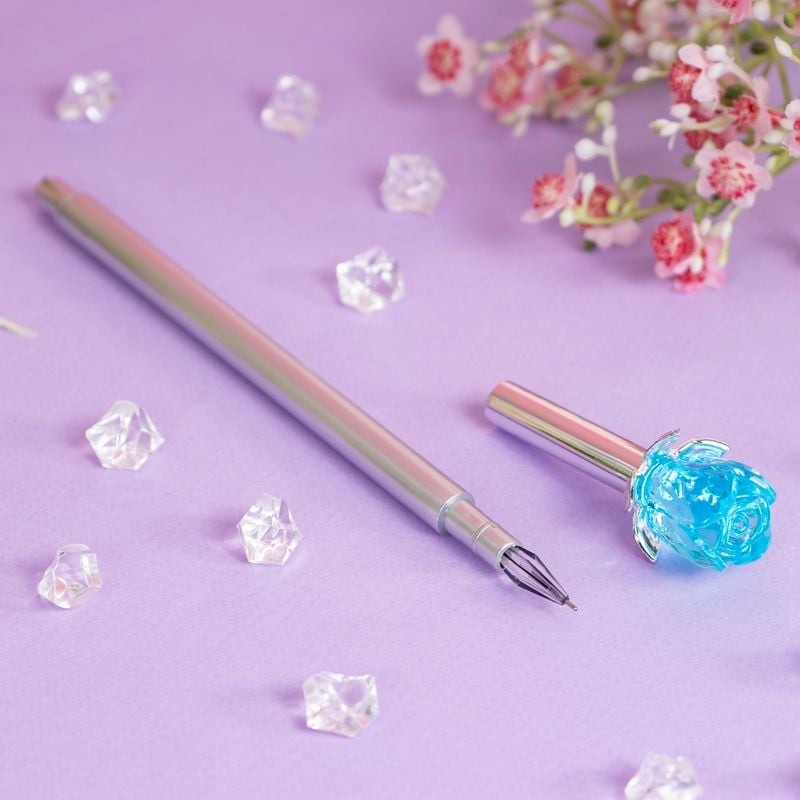 Lodīšu pildspalva Puķe